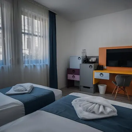 Civitas Hotel 4*