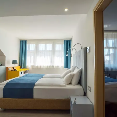 Civitas 4*