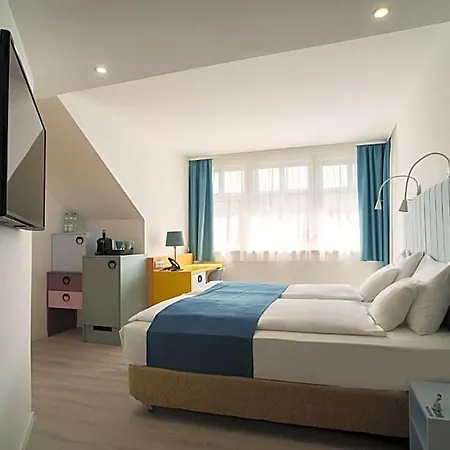 Civitas Hotell 4*